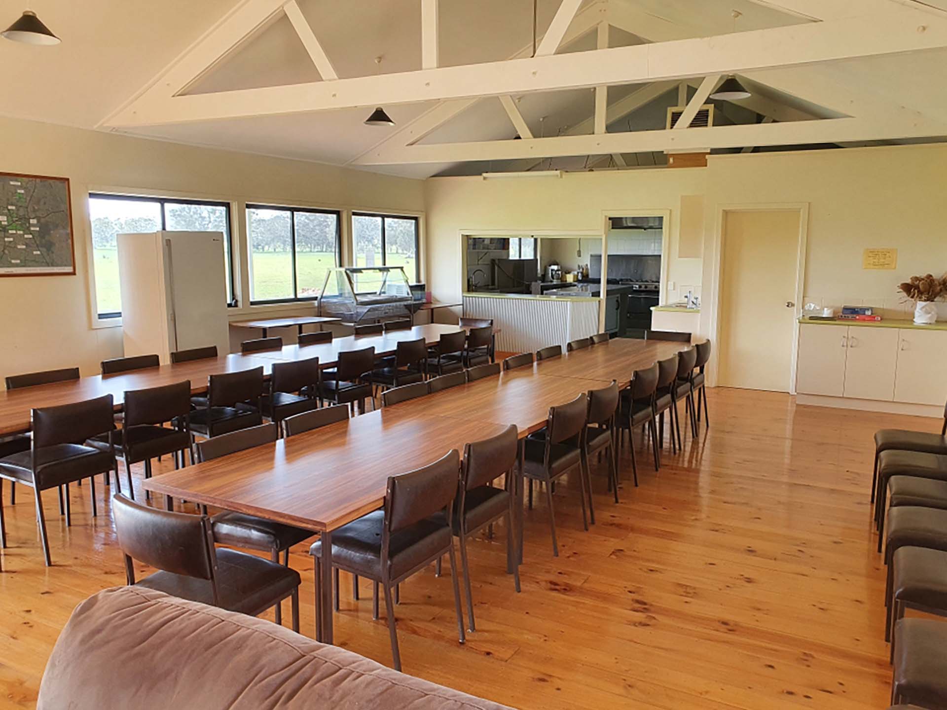 Langley Lodge, Hawkins Booroopki Farms